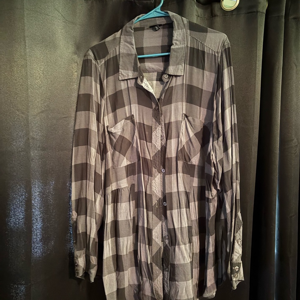 Black and Gray Checkered Shirt